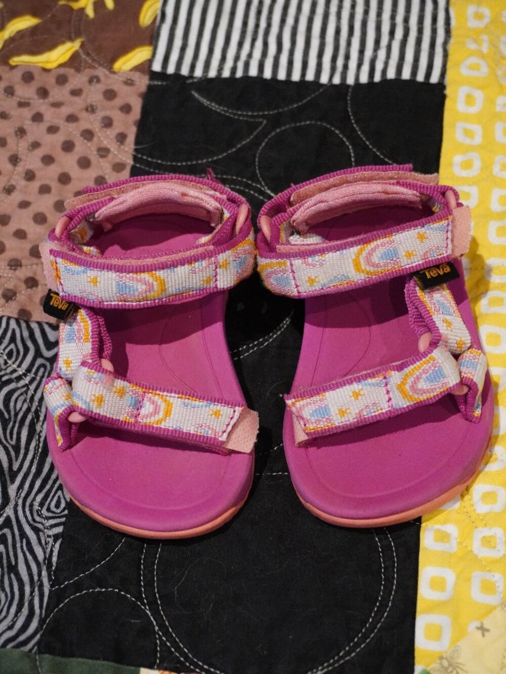 Teva Toddler's Hurricane XLT JR Sandal 4T Rainbow Stars